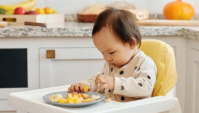 六个月宝宝辅食安排，营养与健康的双重保障